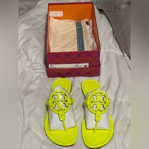 BNIB Tory Burch Miller soft patent leather fluorescent yellow size 8